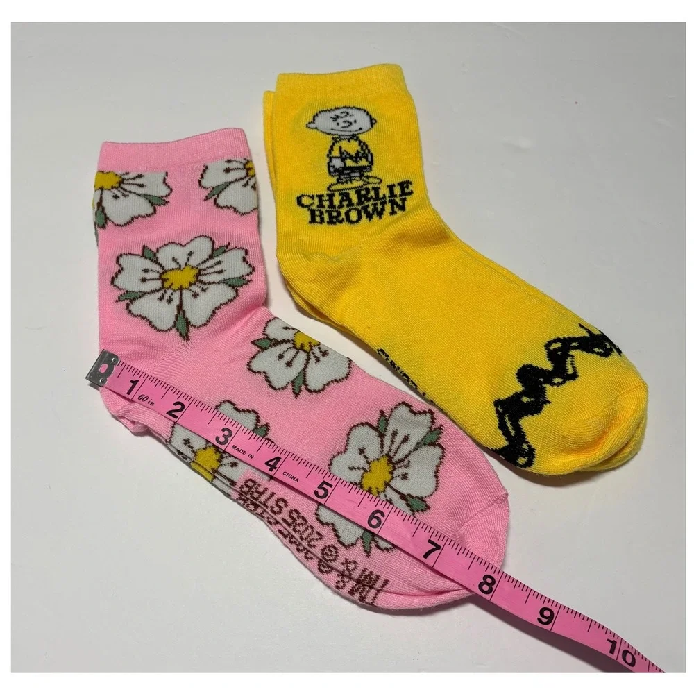 Peanuts Charlie Brown and Floral Pink Yellow Crew Socks 2 Pack Kids Size 9-12